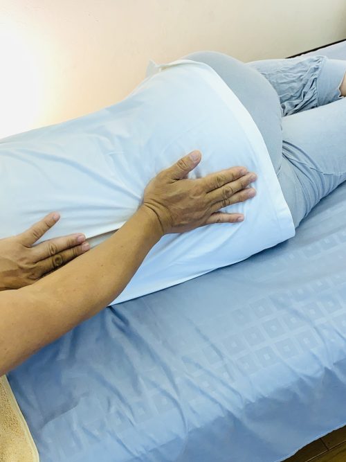 整体での腰痛治療１＿腰椎補正